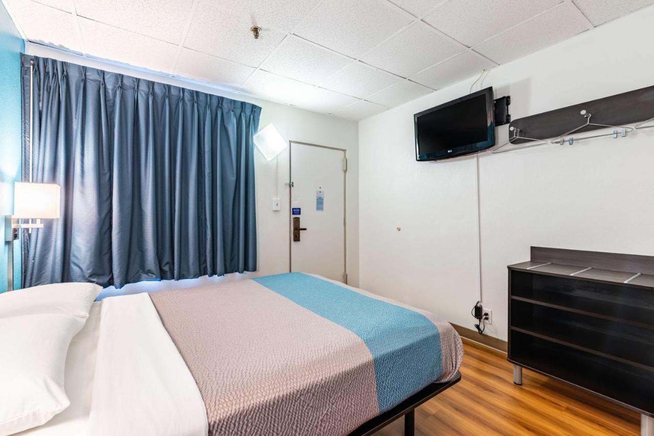 Motel 6-Elmsford, Ny - White Plains 外观 照片